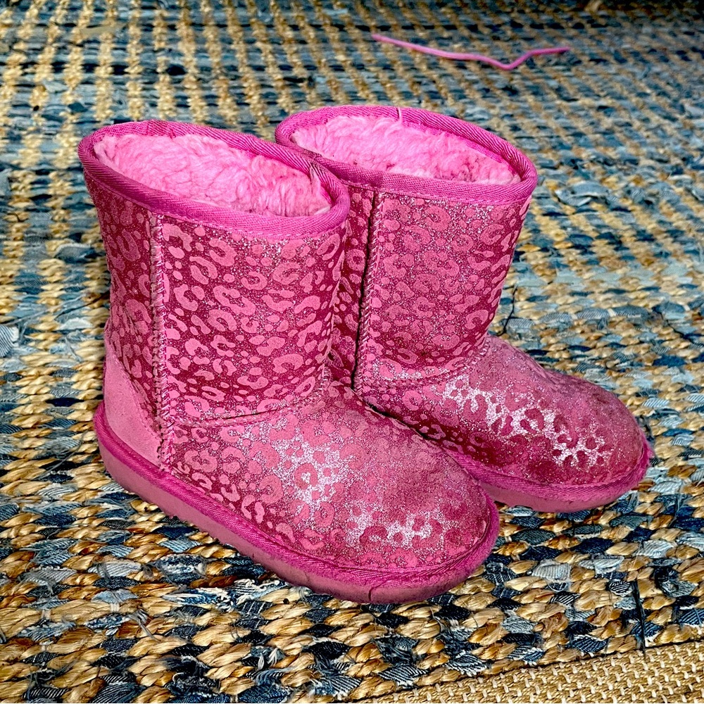 Lightly loved UGG sheepskin boots. Daughter outgrew